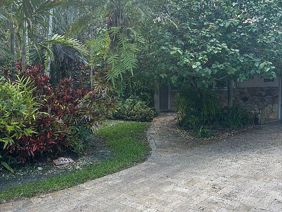 2nd image of 5961 SW 87th St
