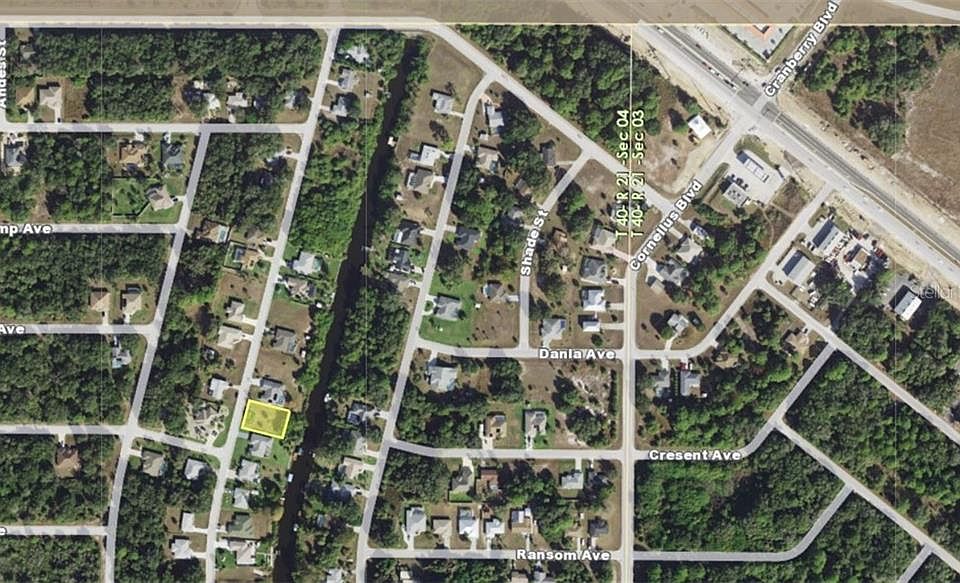 2nd image of 124 Eppinger Dr