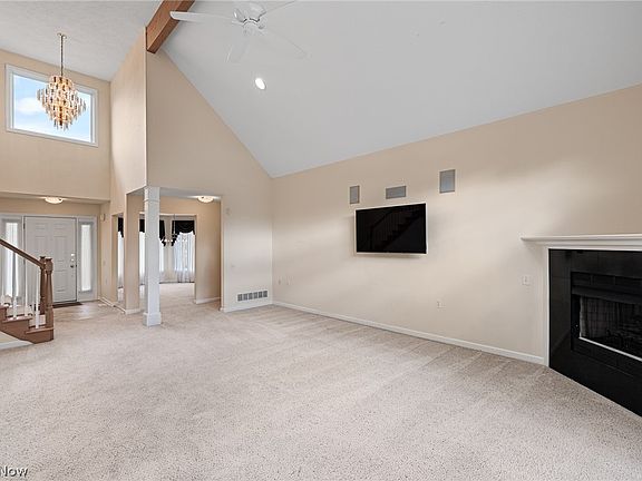 5th image of 477 Cranleigh Ct