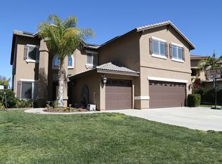 895 Shepard Crest Dr, Corona, CA 92882