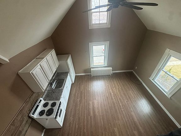 5th image of 1804 Union Blvd