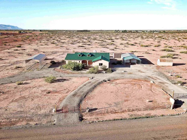 42 Poindexter Rd, Tularosa, NM 88352
