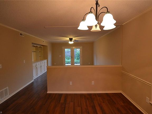 3rd image of 4080 H Huntingreen Ln