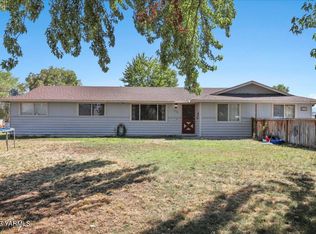 130 W Brathovde Rd, Selah, WA 98942
