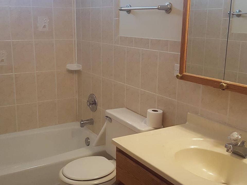 Note: Photo are from another unit. The layout is the same but there may be some small differences between the units.