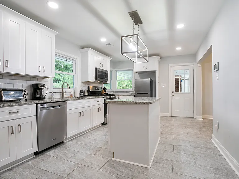 515 Lynhurst Dr SW — Photo 13