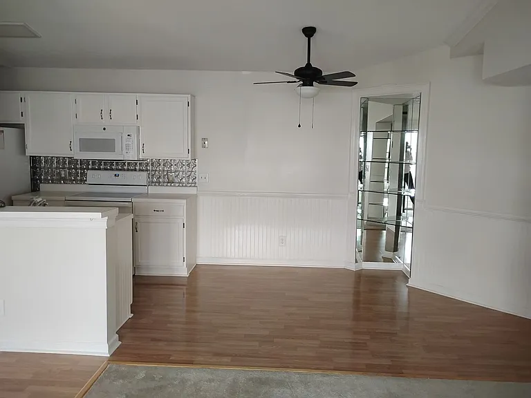 2268 Clearwater Dr #K — Photo 19