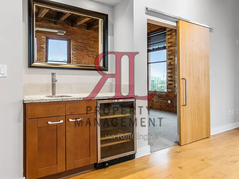 150 E Main St #504 — Photo 14