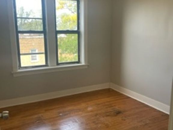 3rd image of 5261 W Congress Pkwy #3