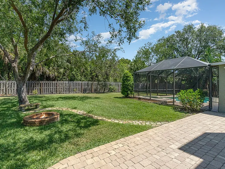 3236 Helmsdale Ct — Photo 34