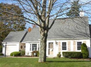 1 Pheasant Run Ln, Stratham, NH 03885