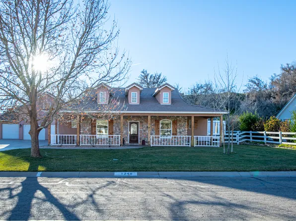 1248 Cholla Dr, Toquerville, UT 84774