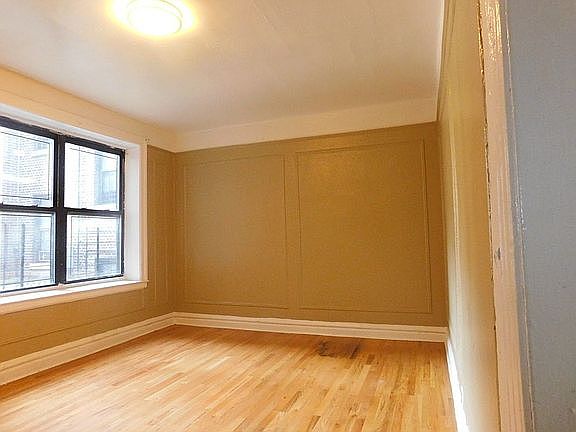 4th image of 1275 Lafayette Ave APT 2E