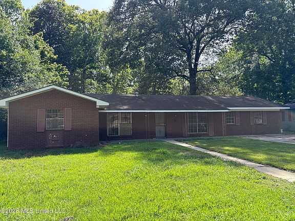 2nd image of 1241 Wooddell Dr