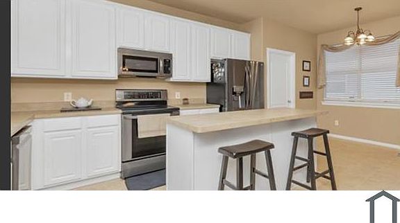 3rd image of 9824 Cherry Hill Ln