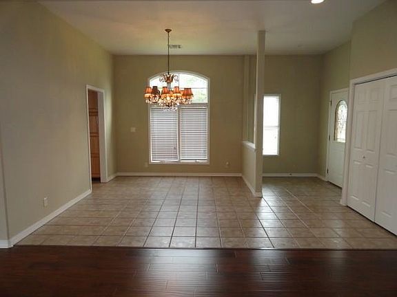 2nd image of 4214 N Meadow View Dr
