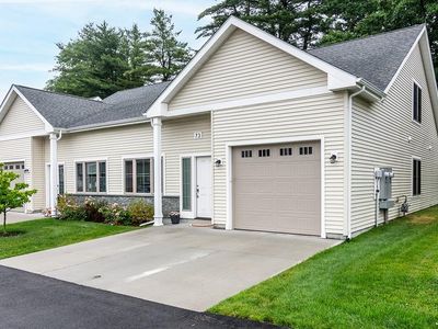 73 W Valley Cir, West Warwick, RI, 02893
