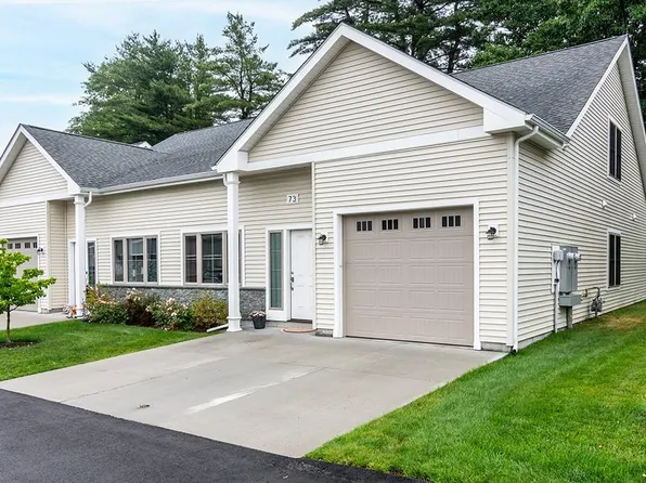 73 W Valley Cir, West Warwick, RI 02893