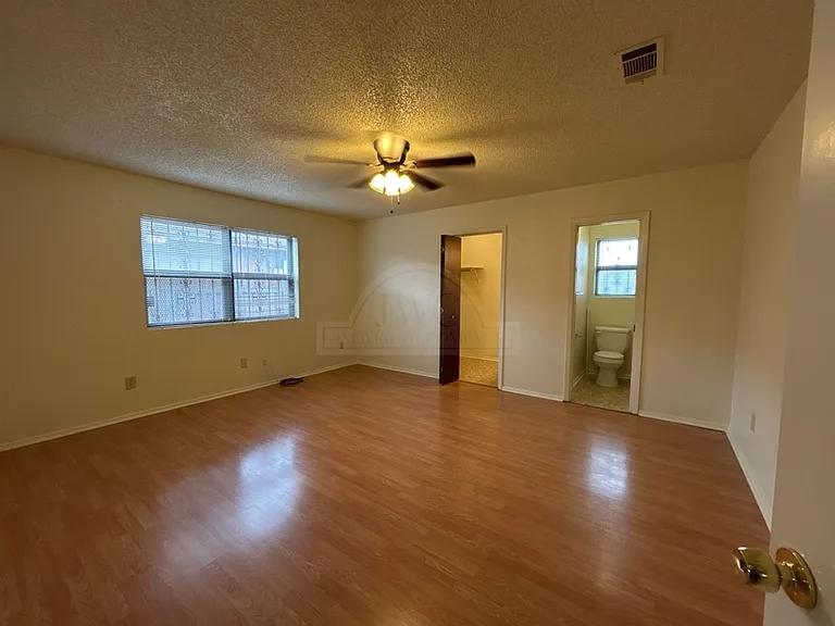3422 Chisholm Trl — Photo 18