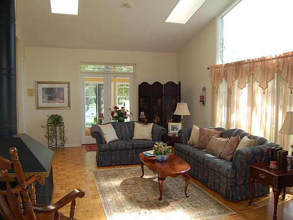 Sunken vaulted Living Room