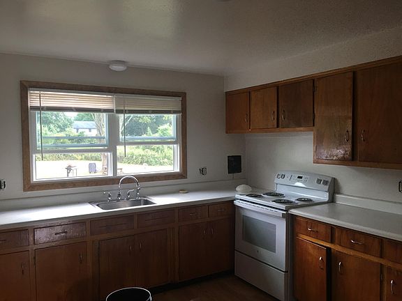 4th image of 104 Legion Dr #6