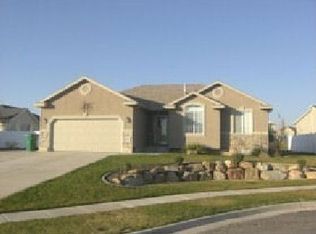 327 E 1500 N, Layton, UT 84041