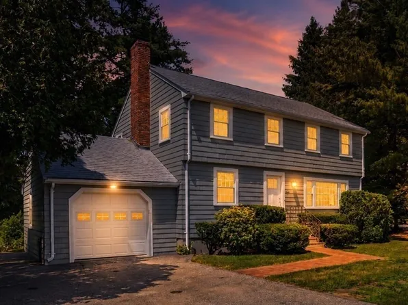 299 Concord Rd, Bedford, MA 01730