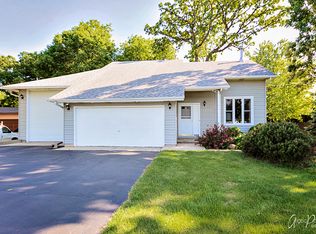 1409 Main St, Spring Grove, IL 60081