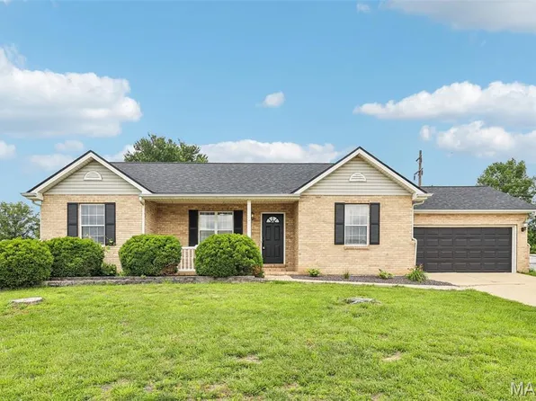 409 Hartman Ln, Waterloo, IL 62298