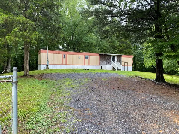 206 Self Dr NE, Dalton, GA 30721