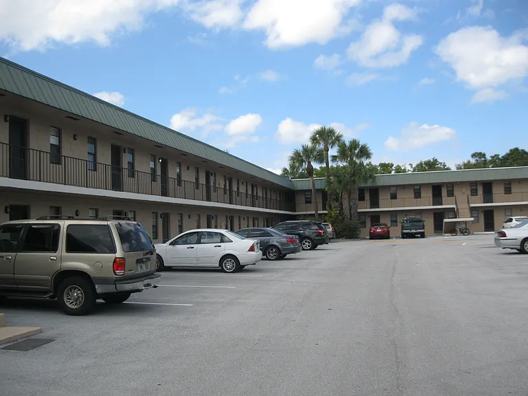 1041 SE Monterey Rd #B — Photo 16