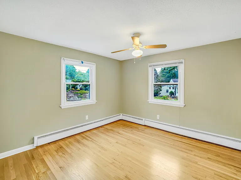 71 Devonwood Dr — Photo 5