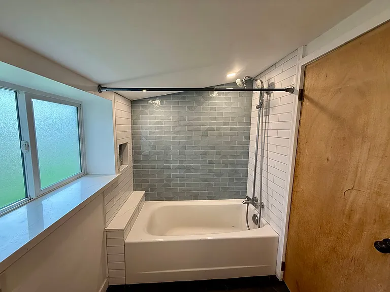 3239 39th Ave SW — Photo 12