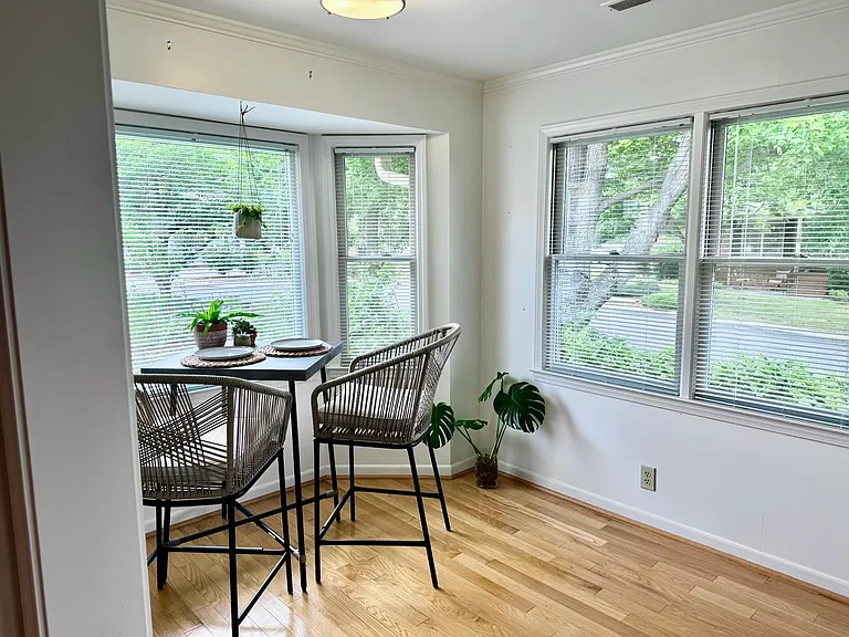 1 Hillington Pl #1 — Photo 18