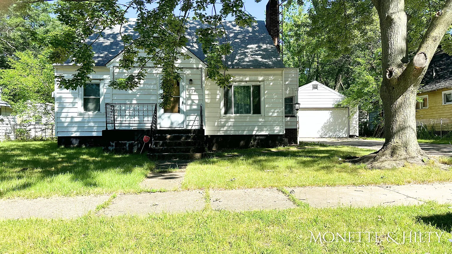 222 Harrison Blvd photo 1