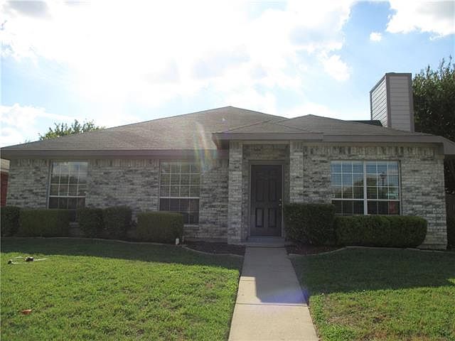 1st image of 201 Rosewood Ln