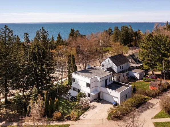 4631 London Rd, Duluth, MN 55804