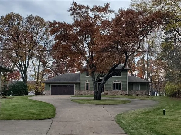5695 North Shore Drive, Eau Claire, WI 54703
