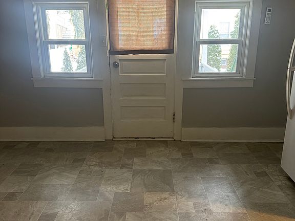 2nd image of 150 Prospect St Unit 2