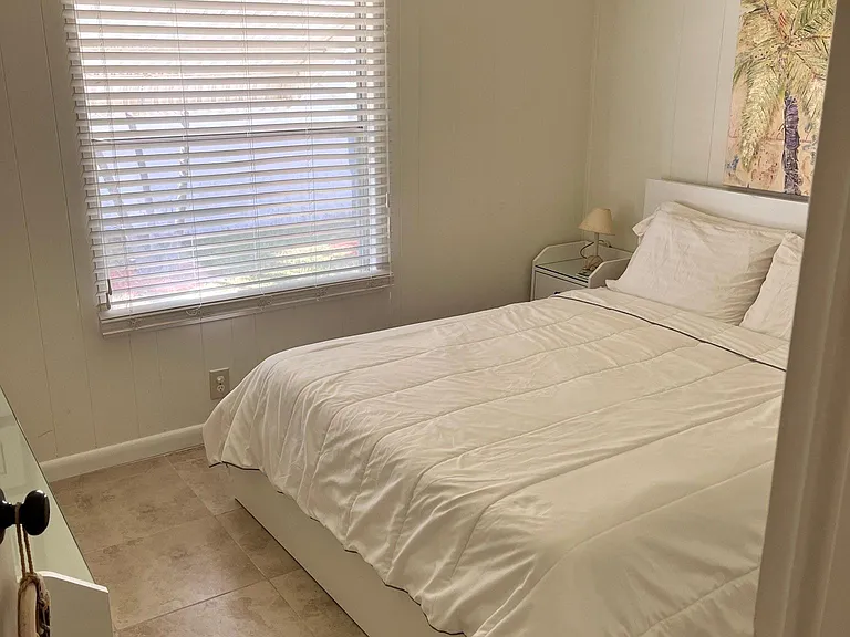 618 N Silver Cir — Photo 14