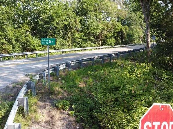 Ohio River Blvd, New Cumberland, WV 26047