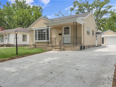 322 S Manitou Ave, Clawson, MI, 48017