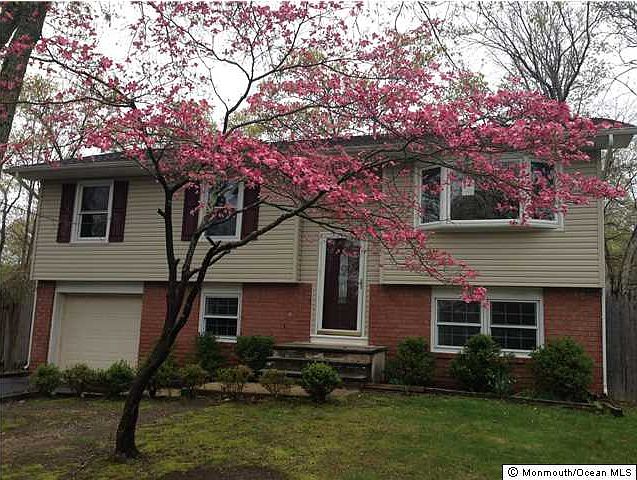 1st image of 582 Fawn Dr