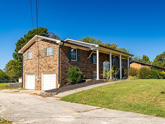 4th image of 7325 Hallbrook Rd