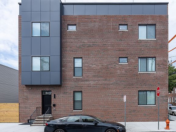 2nd image of 2600 Wharton St #2