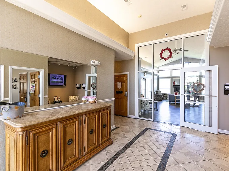 Lexington Ridge Apartments — Photo 8