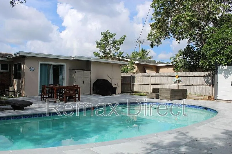3 bed, 2.0 bath, $3,000 — Photo 4