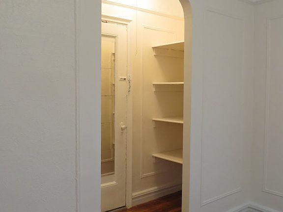 5th image of 680 E 224th St APT 1E