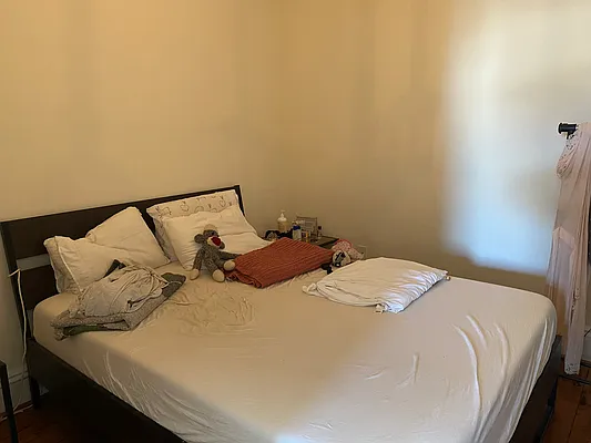 Rented by Corcoran | media 4