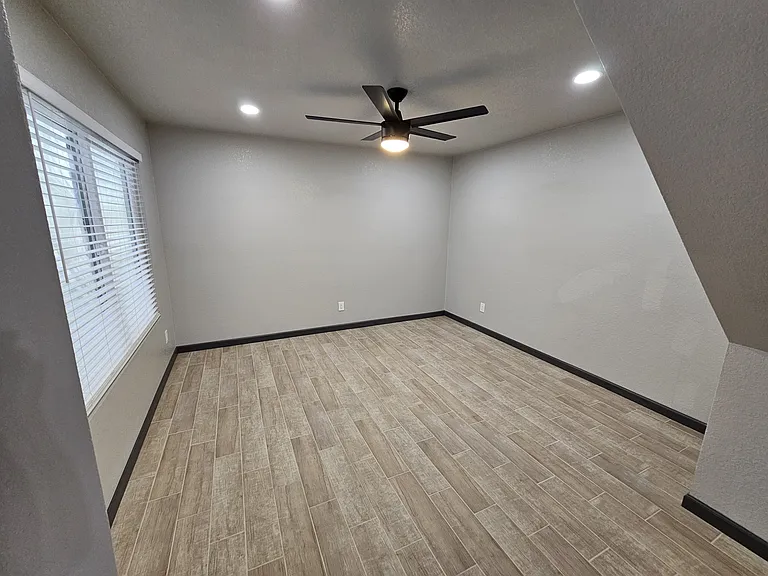 1749 E Pepper Cir #1 — Photo 6